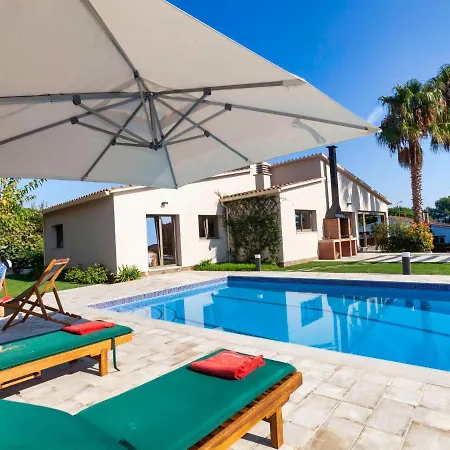 Emporion By Interhome *