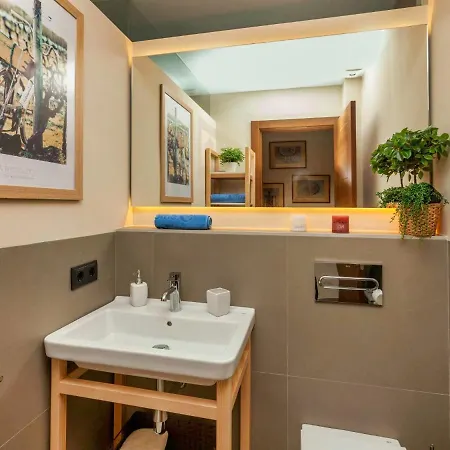 Emporion By Interhome